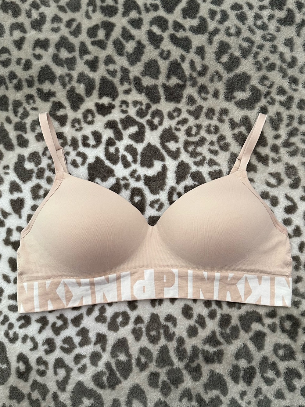 PINK Victoria’s Secret Cool & Comfy Wireless Bra in Marzipan Small